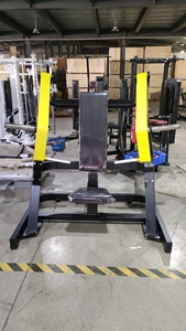 Entraînement de force en position assise pour la musculature pectorale, les trapèzes et les <span class=keywords><strong>triceps</strong></span>. - Product Image 5