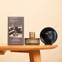 Diffuseur de parfum pour voiture Rose Agarwood, diffuseur d'air pour voiture, parfum de jardin humide, diffuseur d'huiles essentielles pour voiture, fixation ferme
