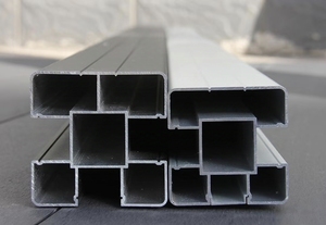 Panel de Cerca de WPC Resistente a Grietas, Impermeable, Anticorrosión, Resistente a los Rayos UV, Diseño Moderno 3D para Obras de Construcción y Jardines - Product Image 4