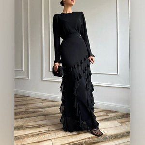 Ensemble de soirée 2 pièces haut de gamme pour femme : haut à manches longues et jupe longue ajustée à volants - Tendance - Product Image 3