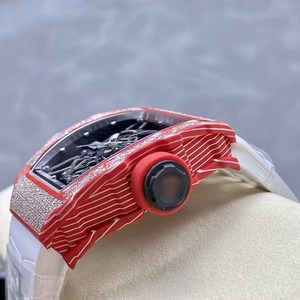 Montre mécanique automatique tonneau de luxe haut de gamme, style designer, boîtier en fibre de carbone rouge glacé, cristal saphir, squelette diamanté - Product Image 5