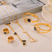 Ensemble de bijoux Collier et Bague Amour Fritillaire en Acier Inoxydable Plaqué Or avec Zircon et Diamants, Design Élégant et Luxueux, Collection French Temptation