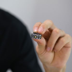 Chevalière croisée à la mode bague religieuse en acier inoxydable pour hommes bagues de fiançailles vintage avec corss - Product Image 6