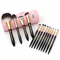 Ensemble de pinceaux de maquillage professionnels de luxe de haute qualité, poils synthétiques véganes, manche en bois rouge, logo personnalisé, vente en gros OEM ODM