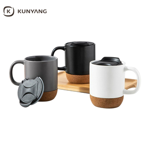 <span class=keywords><strong>Mug</strong></span> en céramique noir mat nordique personnalisé avec base en liège, <span class=keywords><strong>mug</strong></span> à café avec couvercle, fond en liège isolé et couvercle en plastique - Product Image 1