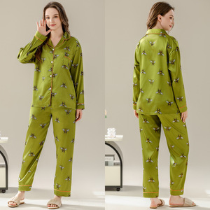 Il pigiama di seta di ghiaccio di <span class=keywords><strong>moda</strong></span> pantaloni lunghi a manica lunga da <span class=keywords><strong>donna</strong></span> luce di lusso retrò illustrazione due pezzi Set può essere indossato all'esterno - Product Image 6