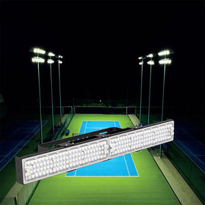 Iluminación LED Modular para Exteriores, Óptica Precisa, IP66, Luces Deportivas para Pistas de Pádel, Instalación en Canchas de Tenis - Product Image 1