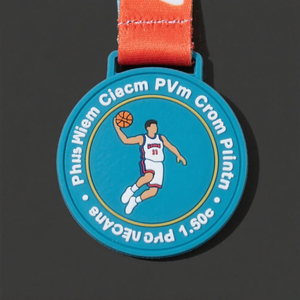 Medallas Deportivas de PVC con Logotipo de Diseño Personalizado del Fabricante, Medalla Deportiva de PVC de Goma Suave con Cordón para Campeones - Product Image 1