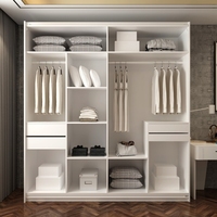 Armoire de luxe Balom Walking en verre blanc avec miroir coulissant pour dressing