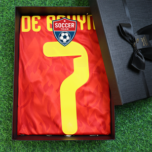 Thai-Version 2026 Club World C Nationalmannschaft Belgien Heim-Fußballtrikot Spielerversion # 18 Spieler 100% Polyester Schnelltrocknend - Product Image 1