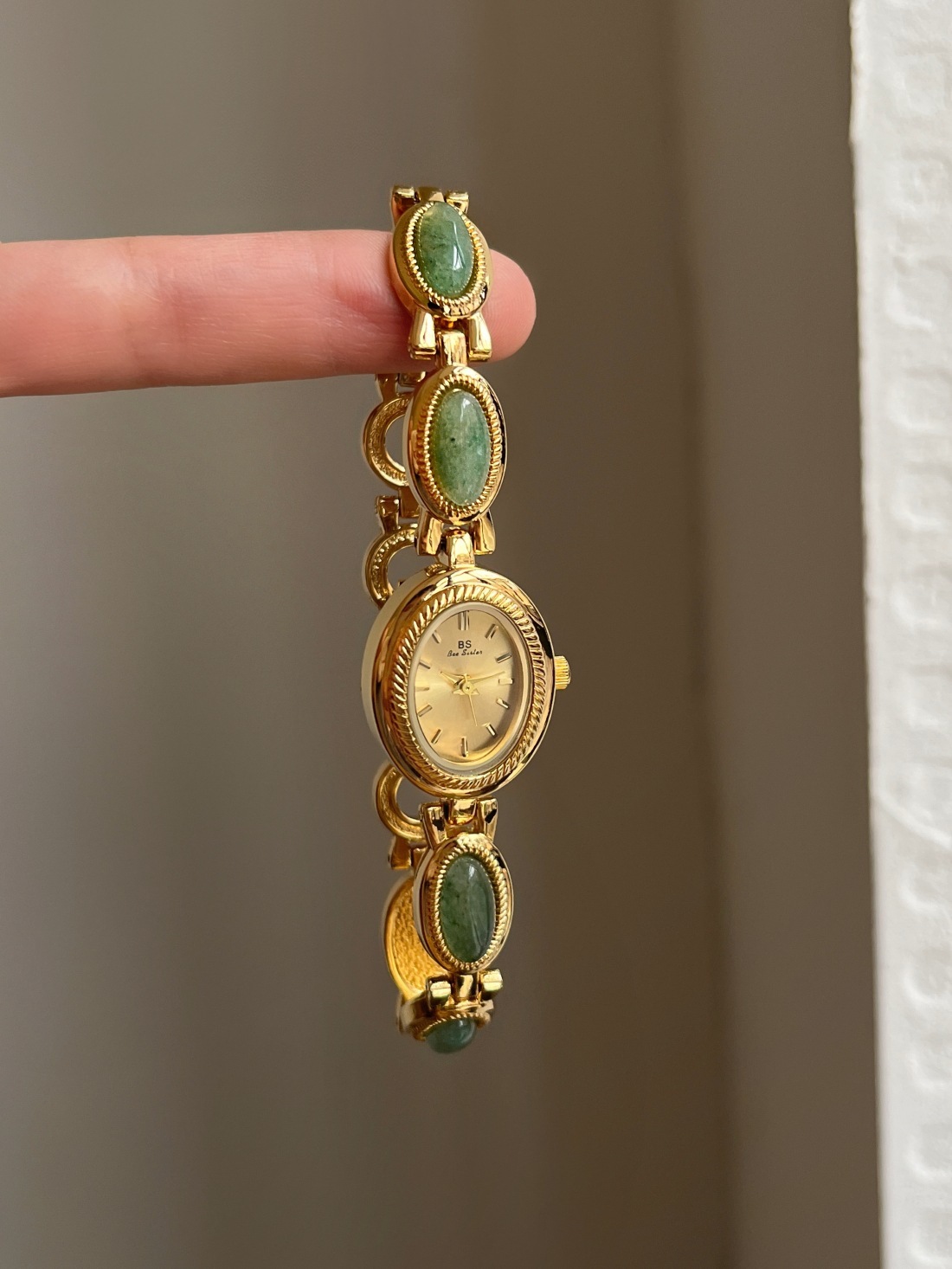 Jade (Gold)