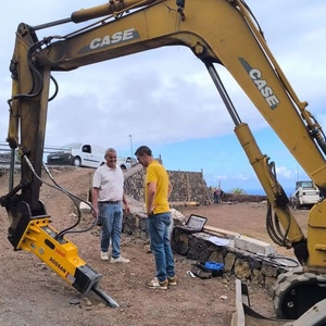 Martillo hidráulico SOOSAN modelo SB40 tipo caja adecuado para mini excavadoras, retroexcavadoras, cargadora de dirección deslizante para demolición pequeña - Product Image 1