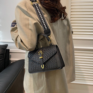 Sacs à main de luxe tissés pour femmes 2025 – Design tendance <span class=keywords><strong>avec</strong></span> fermoir, pochettes élégantes en cuir PU pour femmes <span class=keywords><strong>avec</strong></span> <span class=keywords><strong>large</strong></span> bandoulière - Product Image 2