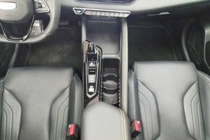 <span class=keywords><strong>Voiture</strong></span> d'occasion très demandée, faible kilométrage 9 000 KM, blanche, Geely Binyue L 1.5T DCT Star Diamond 2025, peinture d'origine, en stock - Product Image 3