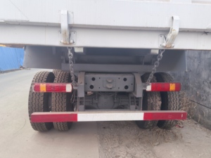 รถดัมพ์มือสอง Sinotruk Howo 371 สภาพดี 6x4 สำหรับงานเหมือง บรรทุก 25 ตัน เหมาะสำหรับแอฟริกา - Product Image 4