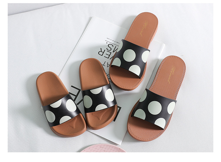 New Children's Slippers Girls PVC Shoes Cute Black and White Dot Non-slip Kids Summer Slides