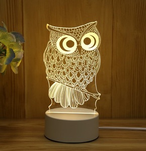 مصباح ليلي LED أكريليك ثلاثي الأبعاد بتصميم قلب الخنزير والنسر والحصان، مصباح طاولة إبداعي للأطفال بإضاءة دافئة بيضاء، هدية للأطفال - Product Image 3