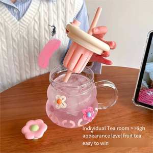 Vaso de Agua de Vidrio Resistente a Altas Temperaturas, Diseño Elegante con Flores, Taza de Té de Oficina con Separador y Pajita - Product Image 3