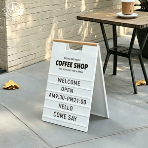 Letrero de Letras en Forma de A, Color Blanco Contemporáneo, con Asa Superior de Madera, Letras Intercambiables de Doble Cara para Cafetería o Restaurante - Product Image 2