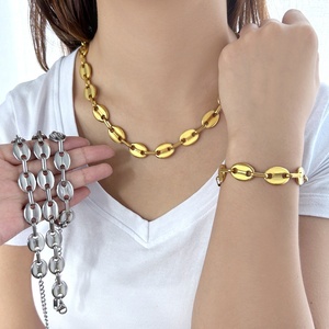 Parures <span class=keywords><strong>de</strong></span> bijoux fantaisie en acier inoxydable plaqué or 18 carats, collier et bracelet chaîne <span class=keywords><strong>grain</strong></span> <span class=keywords><strong>de</strong></span> <span class=keywords><strong>café</strong></span> et chaîne nez <span class=keywords><strong>de</strong></span> cochon pour femmes et hommes - Product Image 4