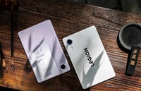Tablette de jeu 5G 2026 LEN OVO Legion Y700 Infinite AI avec Snapdragon 8 Elite Gen5, écran OLED 165Hz de 8,4 pouces, charge 68W et carte SIM