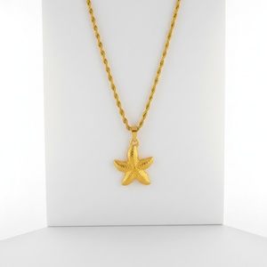 Pendentif plaqué or en acier inoxydable en forme d'étoile de mer, surface polie, style personnalisé, design minimaliste pour femmes - Product Image 2