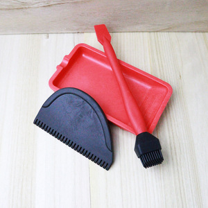 Kit <span class=keywords><strong>de</strong></span> colle silicone 3 pièces pour le <span class=keywords><strong>travail</strong></span> <span class=keywords><strong>du</strong></span> bois – Ensemble d'application avec pinceau, spatule, plateau et racloir – Outils <span class=keywords><strong>de</strong></span> colle à bois réutilisables et faciles à nettoyer - Product Image 4