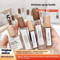 10ml Portable rétro en bois bouchon bouteille de parfum Transparent carré bouteille en verre presse remplissage couvercle de pulvérisation clair vide bouteille de parfum
