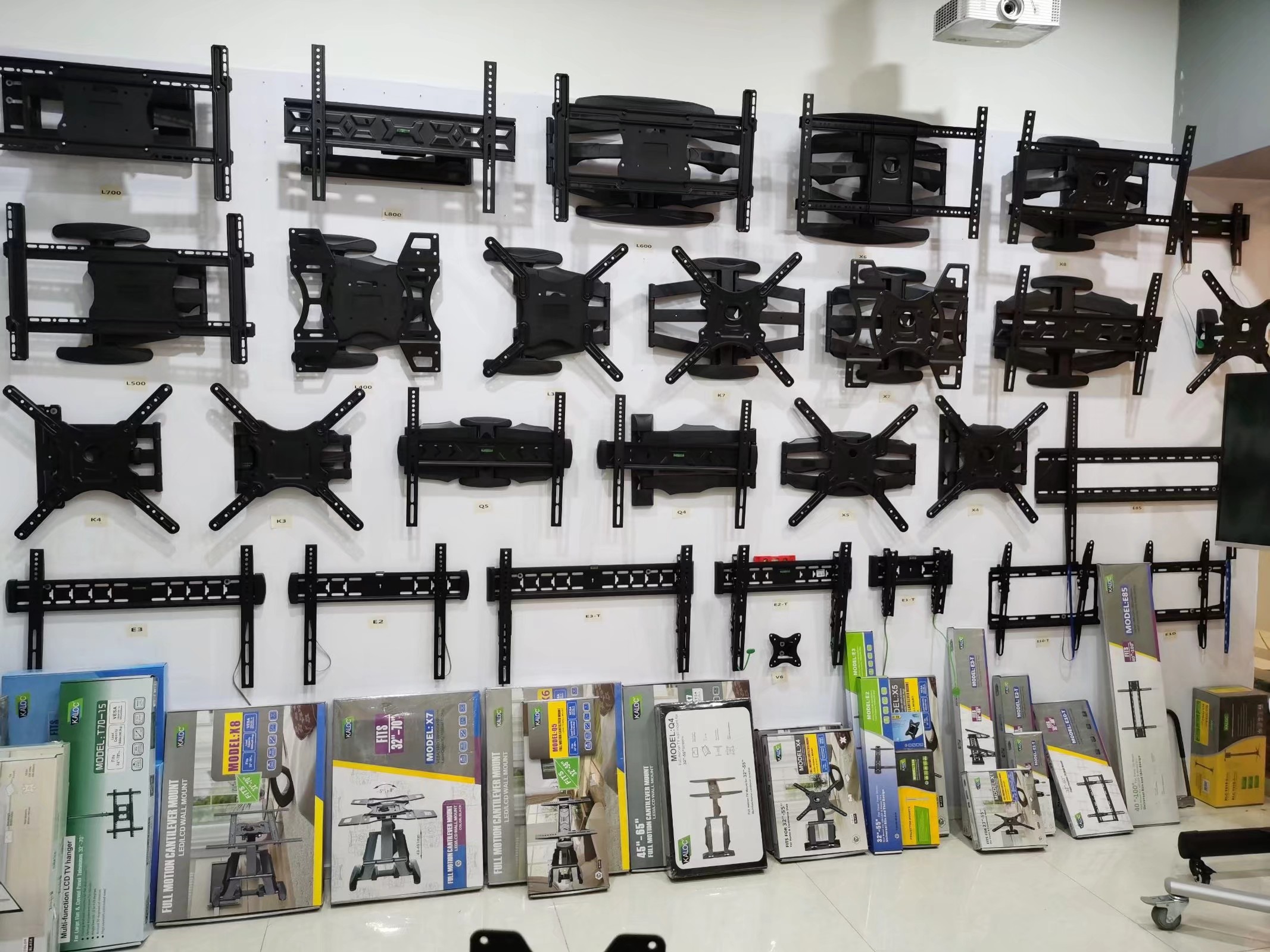 KALOC H8 TV Mount - Full Motion Wall Bracket for 40-80