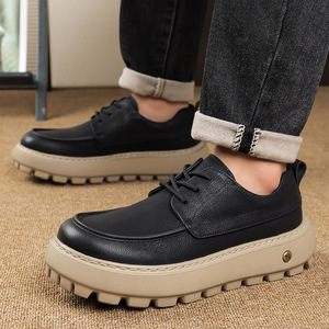 รองเท้าลำลองหนังระบายอากาศสำหรับผู้ชาย Chilowa พื้นยางส้นเตี้ย พื้นรองเท้ากลาง EVA เย็บพู่ห้อย สไตล์เดินเล่นสบายๆ - Product Image 4