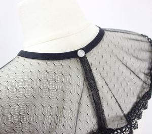 Blusa transparente personalizada al por mayor con capelet desmontable para mujer, Media camisa con cuello falso - Product Image 3