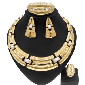 Parure <span class=keywords><strong>de</strong></span> bijoux plaqué or 24 carats style Dubaï, avec cristaux <span class=keywords><strong>de</strong></span> luxe, pour femmes, inspirée <span class=keywords><strong>de</strong></span> la mode <span class=keywords><strong>de</strong></span> mariage nigériane et du style brésilien. - Product Image 4