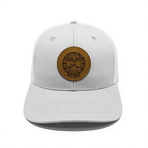Casquette Trucker en Maille Confortable à 6 Panneaux avec Patch en Cuir Personnalisable, Fabriquée au Vietnam, Style Vintage Intemporel Streetwear pour Adultes - Product Image 1