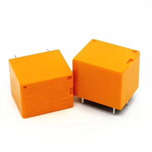 Желтое мини-реле <span class=keywords><strong>JQC</strong></span>-<span class=keywords><strong>3FC</strong></span> <span class=keywords><strong>DC12V</strong></span> 7A, тип «сахарный кубик», 5-контактное, 3В/5В/10А, для печатных плат (HK PCB) - Product Image 2