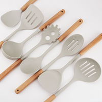 Ensemble d'ustensiles de cuisine en silicone 5 pièces avec manches en bois, compatibles lave-vaisselle et alimentaires, outils de cuisine écologiques