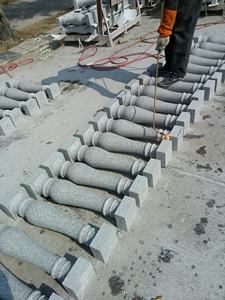 Suministro <span class=keywords><strong>de</strong></span> fábrica <span class=keywords><strong>Balaustres</strong></span> y barandillas <span class=keywords><strong>de</strong></span> <span class=keywords><strong>granito</strong></span> <span class=keywords><strong>Precio</strong></span> barato Balaustre cuadrado <span class=keywords><strong>de</strong></span> piedra <span class=keywords><strong>de</strong></span> <span class=keywords><strong>granito</strong></span> natural para balcón al aire libre - Product Image 3