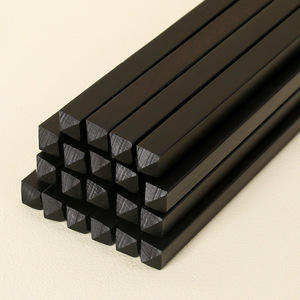 Baguettes chinoises en bois massif, anti-brûlure et antidérapantes, tête carrée de style chinois, en bois d'ébène, cadeau - Product Image 1