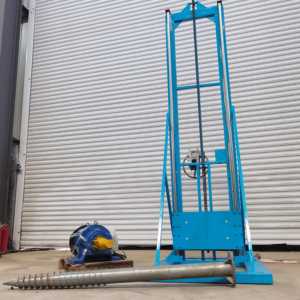 Mini foreuse hydraulique électrique de vis de terre de trou de forage Machine à <span class=keywords><strong>prix</strong></span> compétitif produit genre tarières de terre - Product Image 3