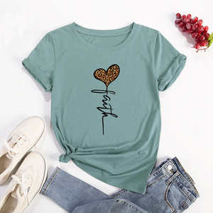 Camiseta Holgada de Algodón Orgánico para Mujer al por Mayor, Linda Camiseta con Estampado Gráfico de Corazón de Leopardo y Letras, Ecológica, de Secado Rápido, Informal - Product Image 1