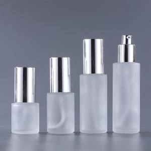 Lege Heldere Frosted Fijne Nevel Spuitfles 100Ml 3.3Oz Huidverzorging Glazen Lotion Pompfles Met Goud Zilveren Pomp <span class=keywords><strong>Spray</strong></span> - Product Image 1