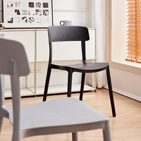 Chaises en plastique colorées de style nordique pour jardin et extérieur, design moderne, empilables, pour la maison, le bar, la salle de bain, l'atelier