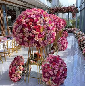 Op maat gemaakte balvormige kunstbloemenarrangementen van koninklijkblauwe zijde, als middelpunt voor bruiloftsdecoratie - Product Image 1