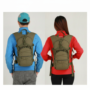 Mochila de viaje de tela impermeable con múltiples bolsillos, logotipo y diseño personalizados - Product Image 1