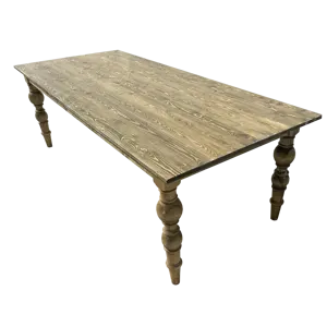 乡村农舍复古木质餐桌，带美丽弯曲桌腿