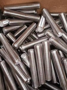 कस्टम स्टील पीतल स्टड बोल्ट हेक्स हेड मीट्रिक एम 10 आकार 100 मिमी 150 मिमी लंबाई कार्बन मिश्र धातु कार्बन स्टील रॉड - Product Image 4