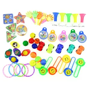 Stock 50 peças sortido festa de aniversário saco, brinquedos, prêmios para crianças menino