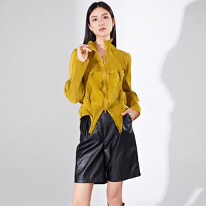 Camisa informal irregular plisada de Otoño de Miyake, <span class=keywords><strong>blusa</strong></span> elegante holgada y versátil para mujer con protección solar - Product Image 2