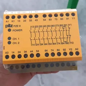 Módulo de Relé de Seguridad Original Alemán 774150 Pze 9 24VDC 8n/O 1n/C - Product Image 1