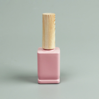 Fournisseur en gros de flacons carrés en verre pour vernis à ongles de 15 ml avec bouchon, emballage anti-fuite, impression sérigraphique pour produits pour les ongles