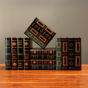 Décoration de style européen : <span class=keywords><strong>livre</strong></span> factice vintage, modèle de <span class=keywords><strong>livre</strong></span> de bureau, accessoire de photographie - Product Image 1